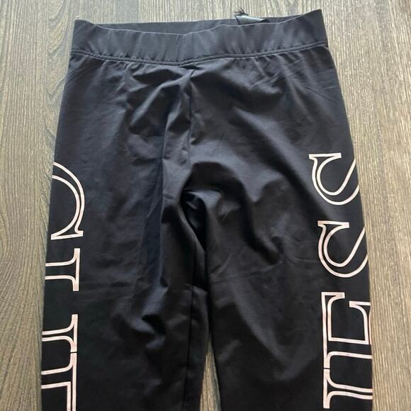 NWOT Guess Crop Leggings High Rise Elastic Waist Pull-On Logo Print Black Size M - Picture 3 of 10
